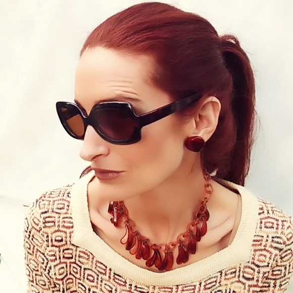 Vintage Designer Oliver Peoples Oversized Tortoise Sunnies - Picture 6 of 9